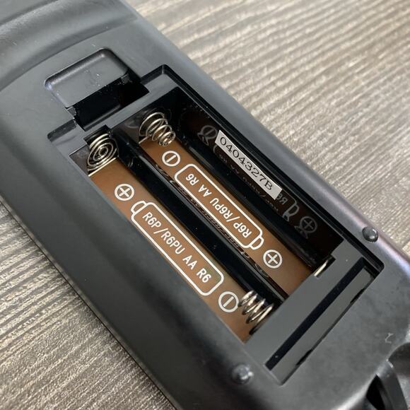 JVC LP21036-038 Factory Original DVD&VCR Combo Remote OEM GENUINE - Picture 4 of 4